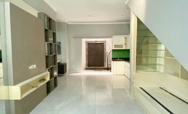 Dijual Rumah di Dalam Cluster Sektor 9 Bintaro Jaya Tangsel Dengan Harga Menarik GB-18451