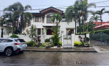 🏡 FOR SALE | TIMELESS 6-BEDROOM HOUSE WITH SWIMMING POOL IN AYALA ALABANG