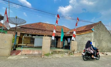 Dijual Rumah Strategis Pinggir Jalan di Cibatu Purwakarta Kota