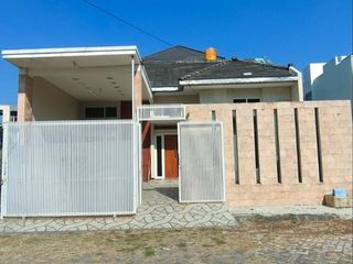 Dijual Rumah Modern Minimalis Dekat Kampus di Tirtasani, Karangploso, Kota Malang