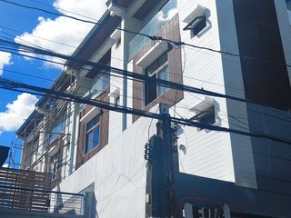 5 Storey Townhouse for Sale in San Antonio Quezon City 4 Bedrooms - JB