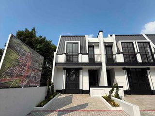 di jual rumah mewah murah model American clasik