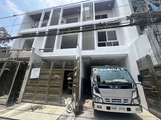 Near Fishermall 3 Storey Townhouse for Sale in San Antonio Quezon City 2 Carport - JB