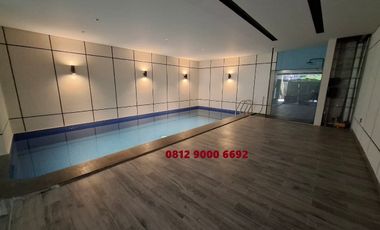 Jual Rumah Baru 3 Lantai ada Kolam renang di Puri kembangan Jakarta Barat