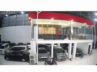 Di Jual Murah Ex Showroom Mobil Lokasi di pinggir Jalan Raya Utama Husein Sastranegara, Jurumudi, Tangerang, Banten