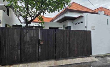 Sale Villa lantai I di Taman Sari Kerobokan dekat Seminyak