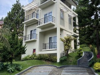 Dijual Rumah Full Furnished di Villa Kota Bunga Cipanas