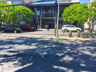 Disewakan Bangunan Big Gallery Jalan Kartika Plaza Kuta, LB1.553m², Cocok Gallery/Kantor/Gym