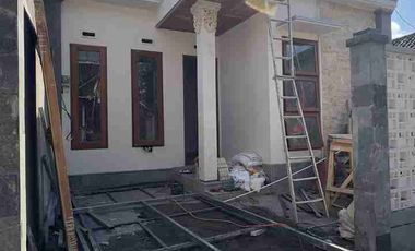Jual Rumah Baru 1lt Jl Kori Nuansa Jimbaran area strstegis untuk Hunian keluarga kecil. t
