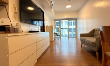 One Bedroom For Sale in One Maridien