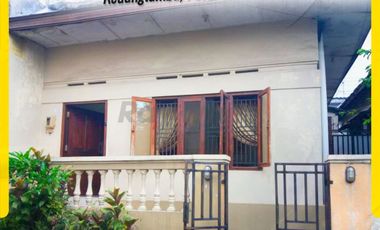 DIJUAL RUMAH LUAS & STRATEGIS DI KEDUNGLUMBU, PASAR KLIWON, SURAKARTA