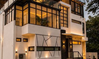 LUXURY VILLA 3 FLOOR WITH OCEAN VIEW & SUNSET VIEW DI SAWANGAN NUSA DUA BALI