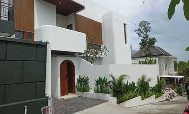 FOR SALE — MODERN 3 BEDROOM VILLA IN TIYING TUTUL, TUMBAK BAYUH