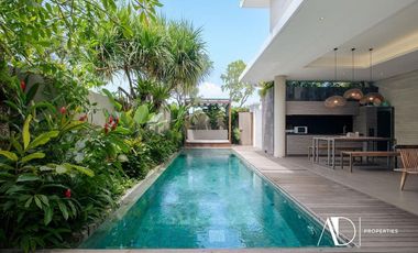 FREEHOLD | MODERN 2-BEDROOM VILLA IN PRIME PETITENGET