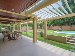 5-Bedroom House with Pool for Rent at North Town Homes, Mandaue