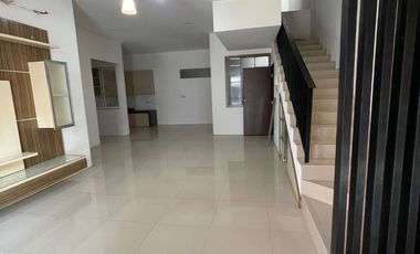 Dijual Rumah Red Scarlet Citra Garden 6, Jakarta Barat