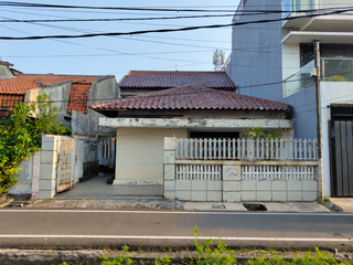 DIJUAL CEPAT! RUMAH LT 200 M² DI PETOJO SELATAN JAKARTA PUSAT – SHM