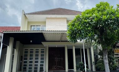 Rumah 2 Lantai Mewah di Villa taman telaga citraland