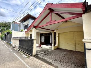 DIJUAL Rumah Hitung Tanah Termurah Lokasi Strategis Dg Double Accses Selangkah ke Mc Donald's Sunandar Priyo dan Area Kuliner di Jl Sungai-sungai
