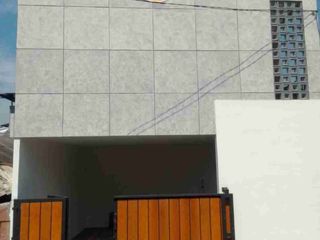 RUMAH KOST 2 LANTAI SHM AKTIF DALAM KOMPLEK BANGUNAN RAPI SIAP HUNI FURNITUR
