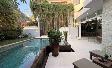 Luxury Villa Tropical 2 Lantai Dekat Pantai Balangan Jimbaran
