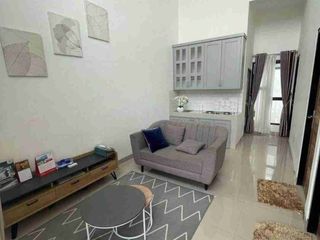jual over beserta isinya karena pindah tugas