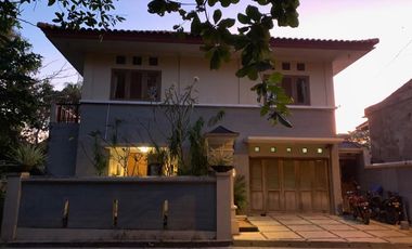 Beautiful House With Swimming Pool At Peguyangan, Modern Design & Furnished Condition, Close To Ngurah Rai University, Lumintang Park And Main Road Of