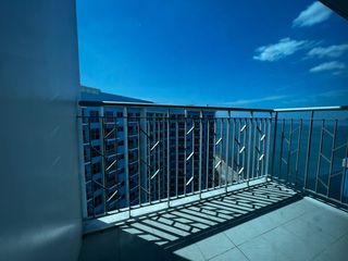 3 Bedroom Penthouse Condo for Sale in Parañaque City 144.5 sqm