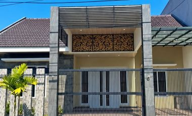 Dijual Rumah Jemursari