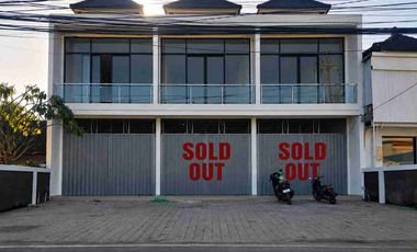 Dijual Ruko Moden Lantai 3 Lokasi strategis ditengah perkotaan ada Rooftopnya sangat cocok untuk Bisnis.