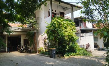 Dijual Rumah Tua di Tanjung Duren Jakarta Barat