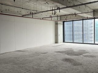 FOR SALE! Office Space with Car Park in Park Triangle Corporate Plaza