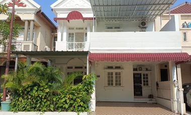 Rumah Cantik Siap Huni di Graha Raya Tangsel, Strategis Dekat Bintaro