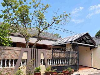 DIJUAL – Rumah SHM LT 346 m² 7 KT Potensi Kos Exclusive Dekat BINUS 🏡✨