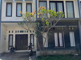 Rumah siap huni di cluster, dijual area Panjer.