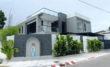 2 Storey House and Lot in BF Homes Paranaque w/ Roofdeck and swimming  Pool - JB
