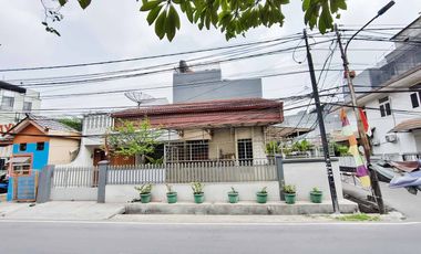 Rumah Hook Tanjung Duren Utara Jakarta Barat LT 281 m² Dekat Mall Central Park & Untar
