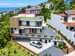 5-BR | 769 SQM Flr Area | Luxury House with Private Pool for Sale in Vista Grande