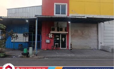 Jual Gudang Hook Green Sedayu Bizpark Cakung Rp6 M, LT 284m², Ada Kantor & Kontainer 40ft