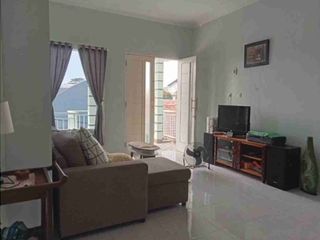 RUMAH 2 LANTAI SIAP HUNI