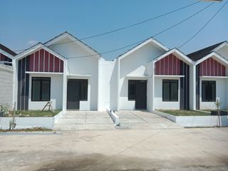 DIJUAL RUMAH SUBSIDI MURAH DI BALONGGANDU TERSEDIA LISTRIK KAPASITAS 1300 WAT,KARAWANG