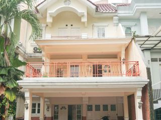 Dijual Rumah Villa Cendrawasih Fasilitas Lengkap Di Jati Bening, - Bekasi