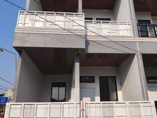 DISEWA! Rumah Baru HI HANYA 40JT!