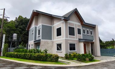 4BR Modern Country House for Sale in Mendez-Tagaytay Boundary -MC
