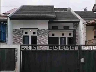 DISEWAKAN RUMAH SIAP HUNI DI CISARANTEN ARCAMANIK BANDUNG