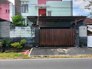 Rumah Modern Full Furnish di Gatot Subroto Tengah Tonja Dekat Nangka Bedahulu