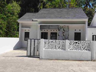 Rumah Cantik 3 Kamar Siap Huni