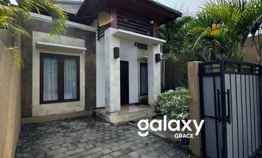 Rumah Semi Villa Di Royal Garden Residence