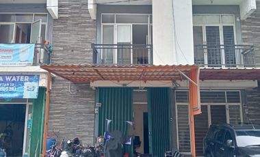 Dijual Lelang Ruko Komplek Pertokoan Garden Boulevard Ruko Maisonette, Kelurahan Cengkareng Timur, Kecamatan Cengkareng, Jakarta Barat