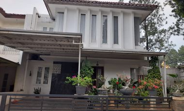 Di Jual Rumah Dalam Cluster Green Lake Jakarta Barat